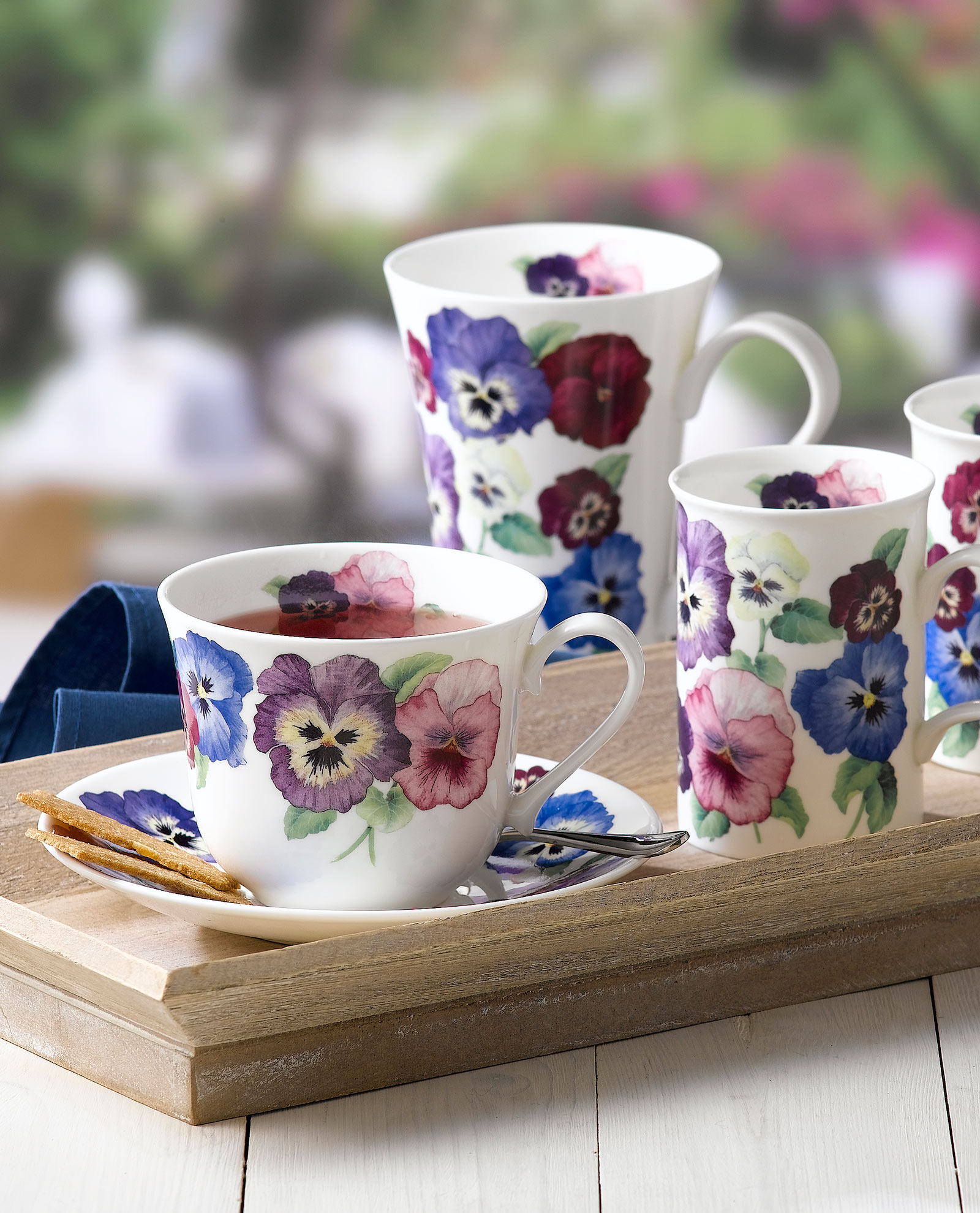 Set de taza y plato para desayuno Pansies - Salón des Fleurs