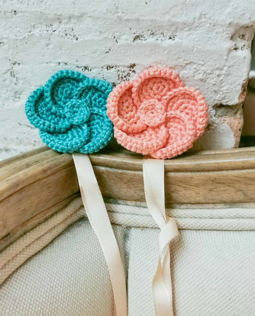 Chupeteros de crochet de flores - Salón des Fleurs