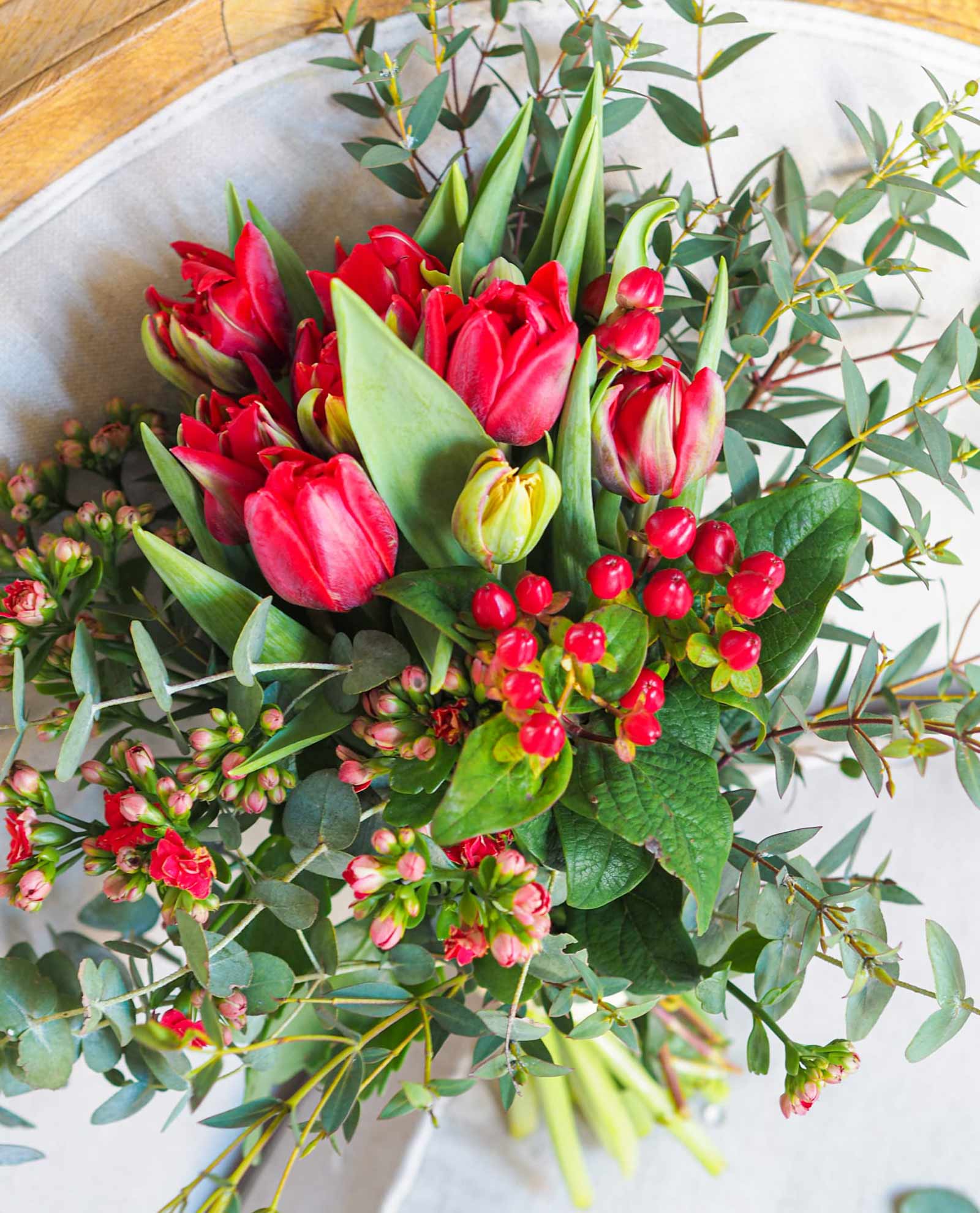 Ramo de tulipanes rojos San Valentín - Salón des Fleurs