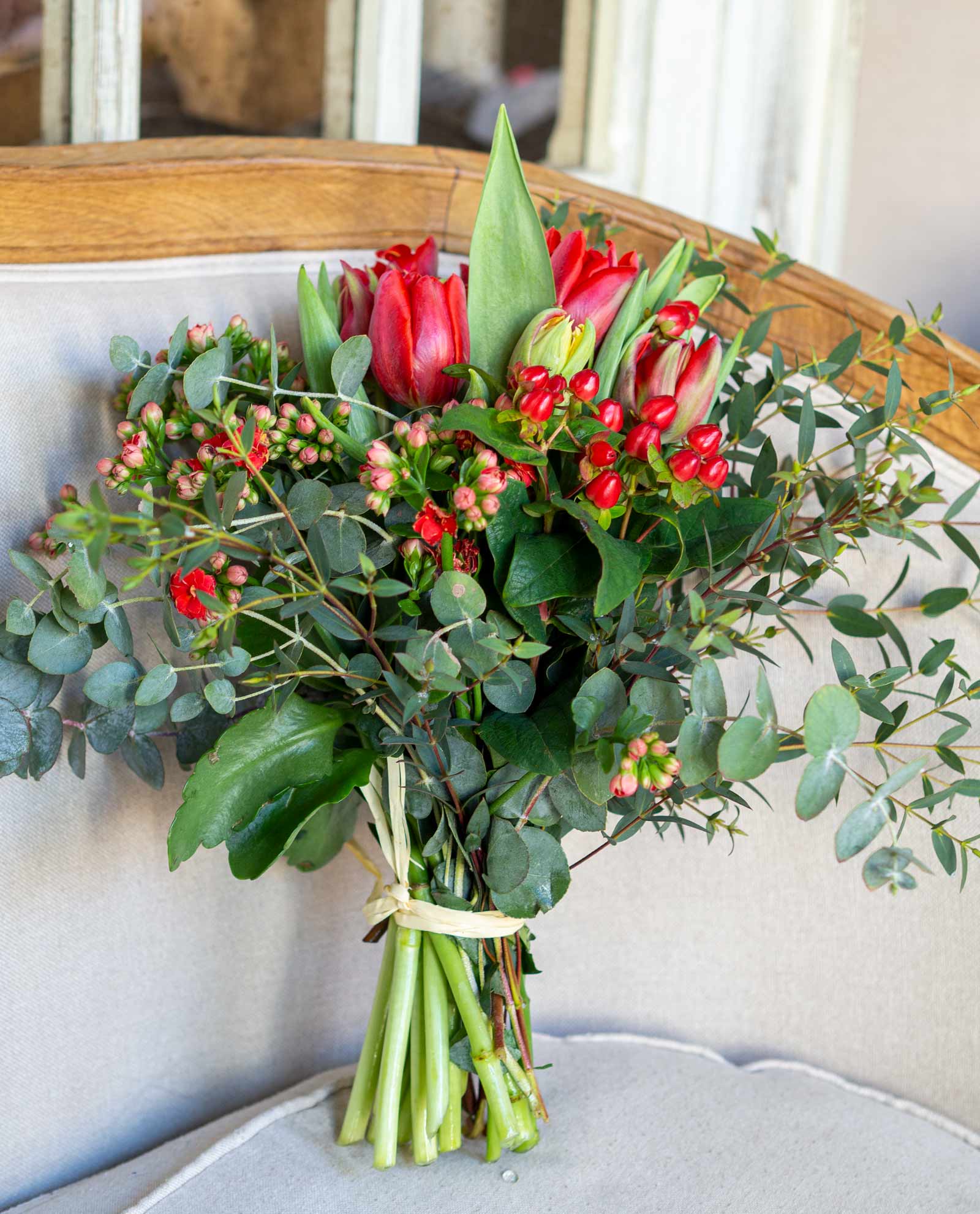 Ramo de tulipanes rojos San Valentín - Salón des Fleurs